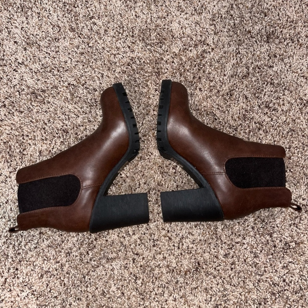 Amazon Booties - Picture 3 of 3